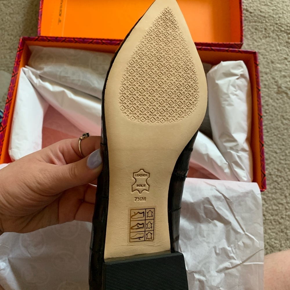 Tory Burch Lila 20 mm Loafer Shoe Black & Animal - Picture 3 of 12